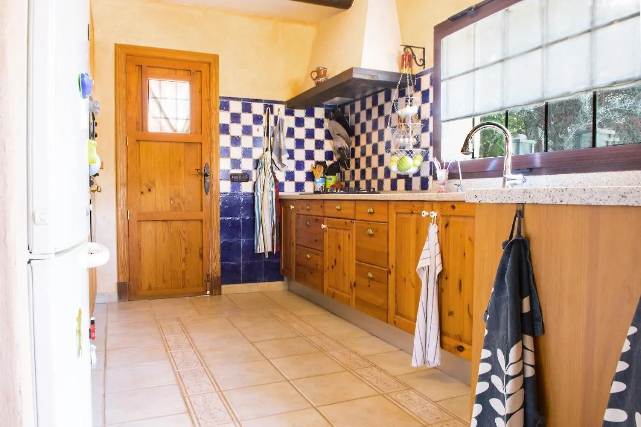 Villa Refugi - Ideal For Family Or Friends With Pool And Games Room El Toro  Spain