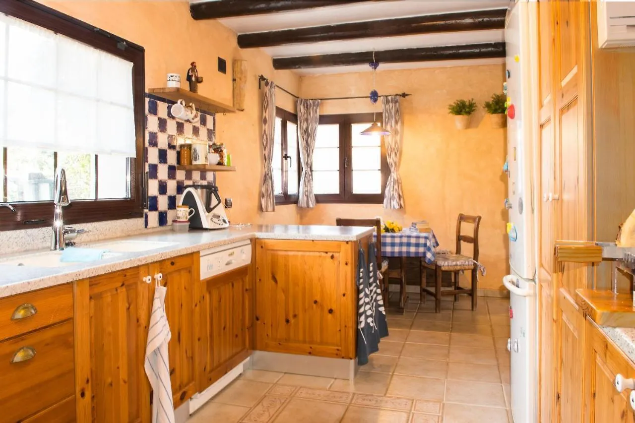 Villa Refugi - Ideal For Family Or Friends With Pool And Games Room El Toro  0*, El Toro (Mallorca)