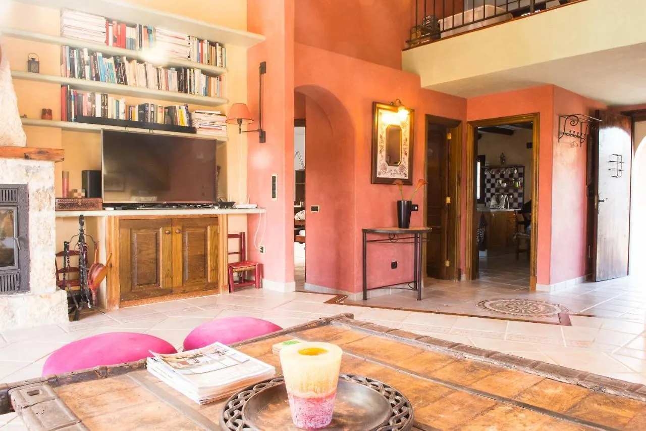 Villa Refugi - Ideal For Family Or Friends With Pool And Games Room El Toro  0*, El Toro (Mallorca)